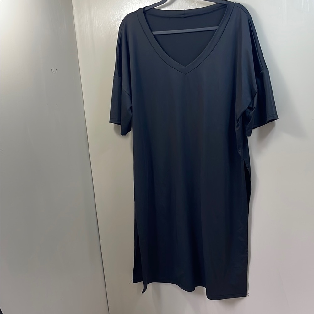 V-Neck Black women top size‎ 4X